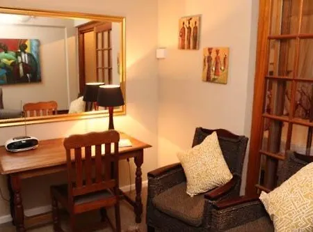 Authentic Newlands Appartement Kaapstad Buitenkant foto