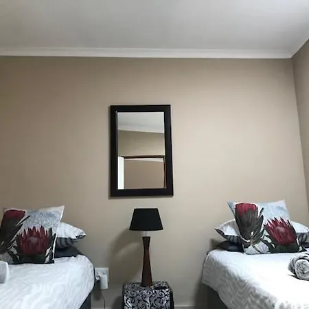 Authentic Newlands Appartement Kaapstad Buitenkant foto